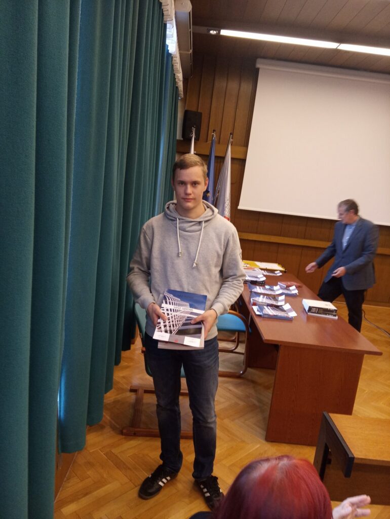 Tekmovanje v gradbeni mehaniki