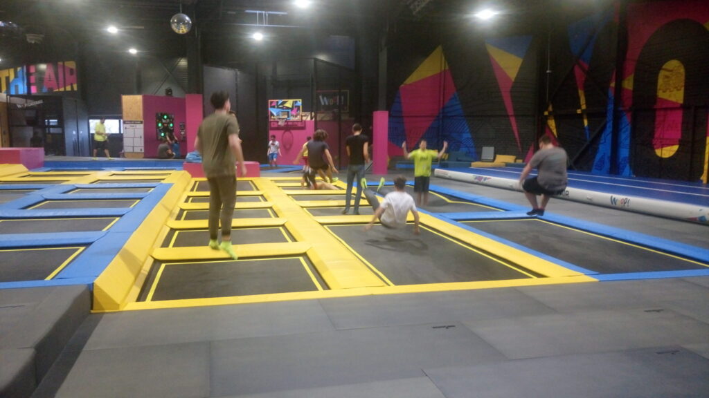 Trampolinski park WOOP